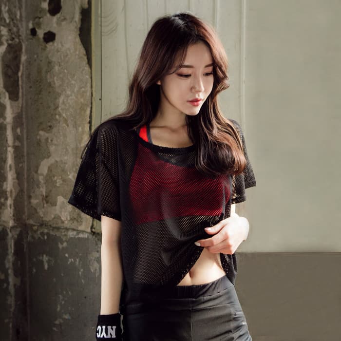 Haut de yoga court tendance mesh respirant femme — noir