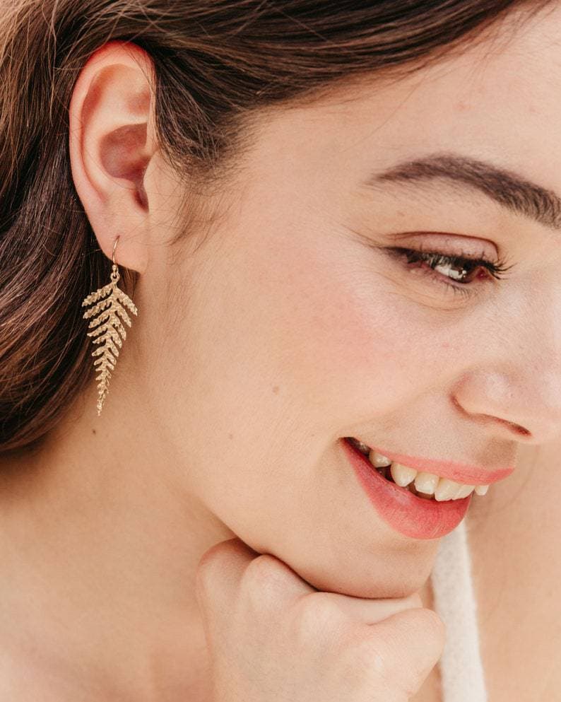 Bijou de clips d’oreille en feuille d’or