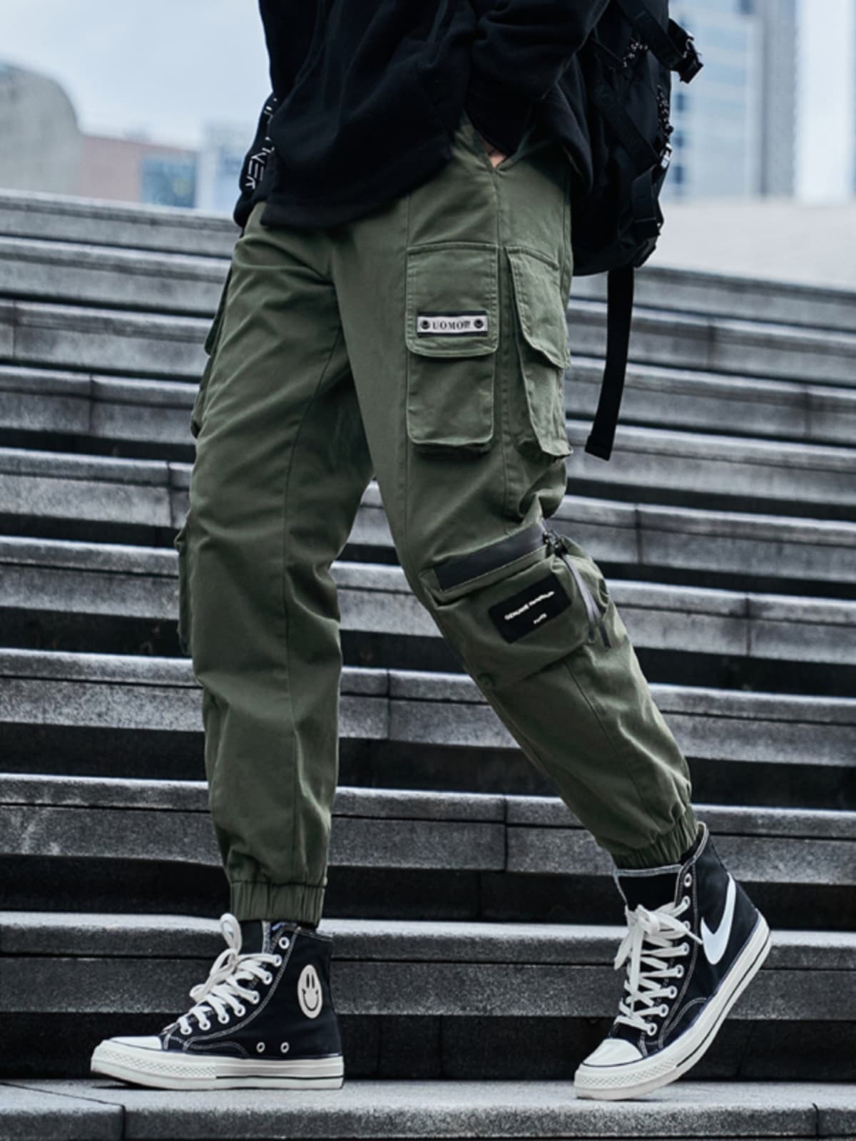 Pantalon décontracté tendance jeune homme