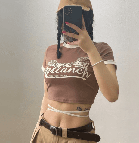 T-shirt court tendance contraste dos lacé femme