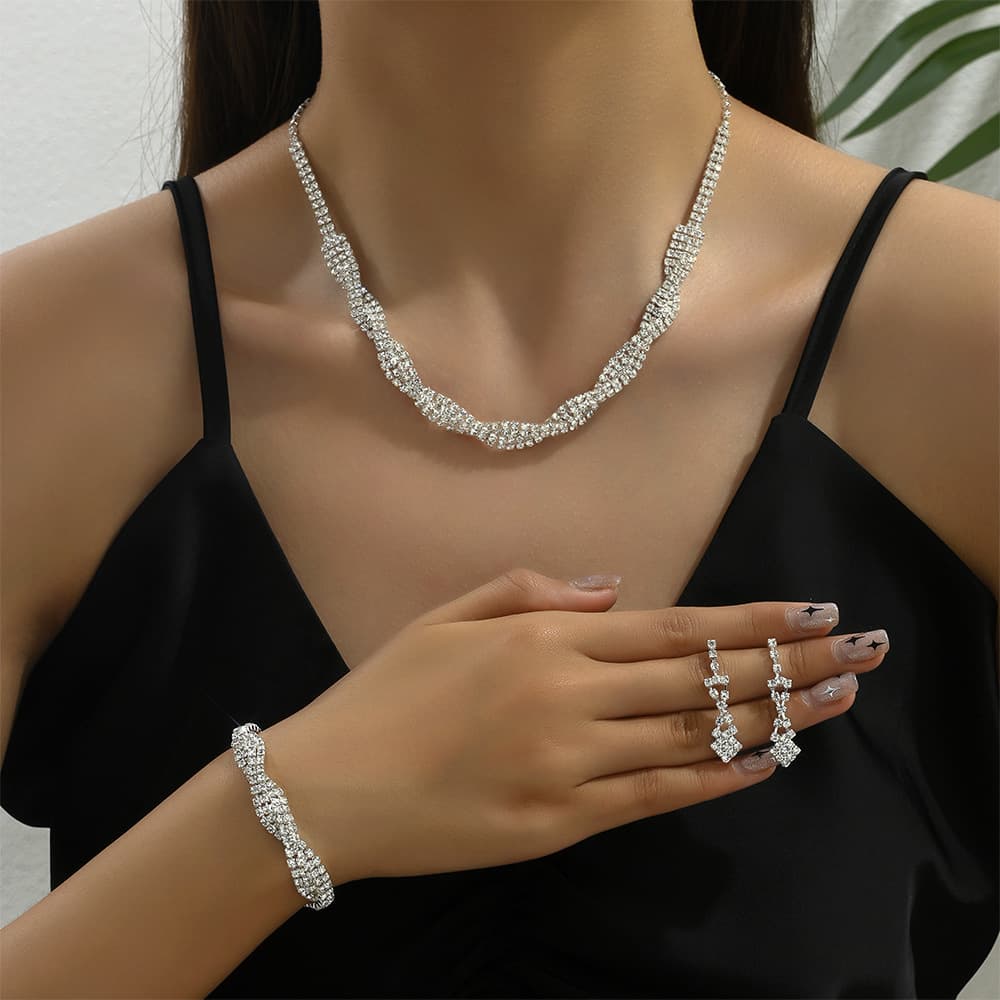 Ensemble Bijoux Collier Torsadé Boucles Tendance 2026