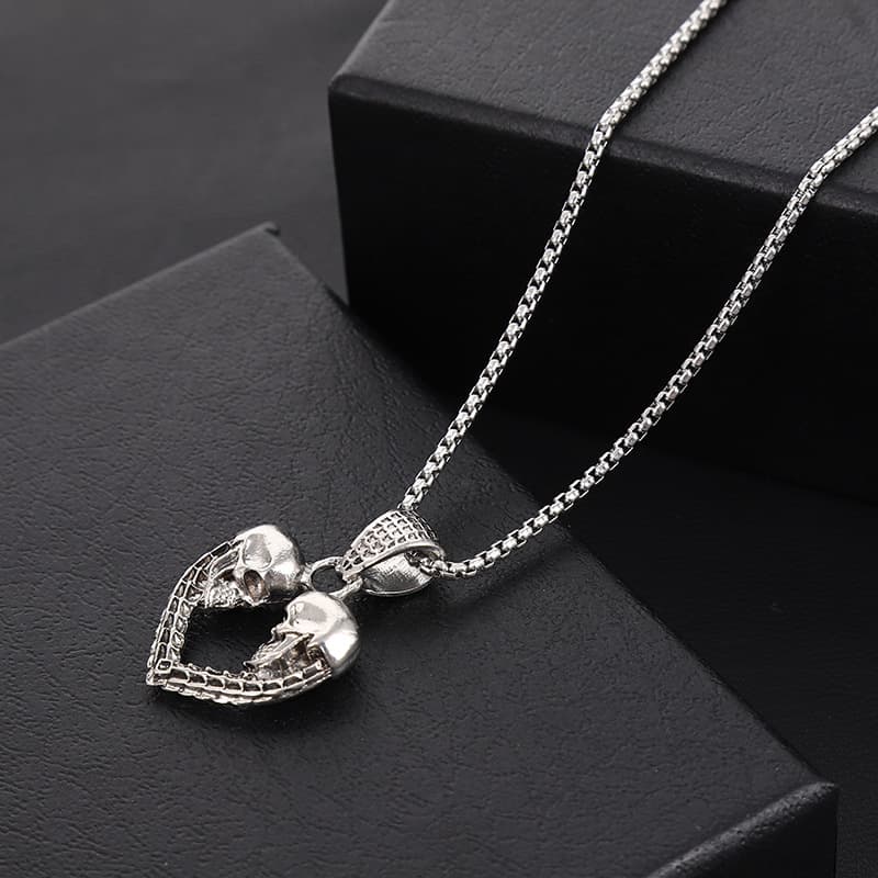 Collier Boucles d’Oreilles Pendentif Tête de Mort Tendance