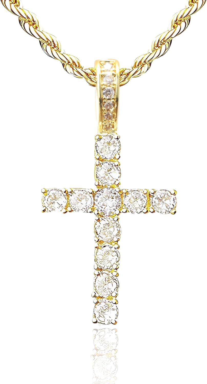 Collier pendentif tendance en or et zircon entièrement pavé — or