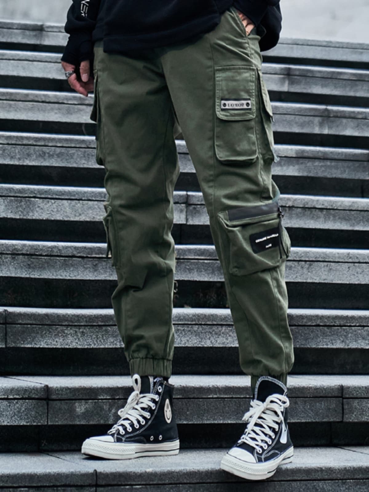 Pantalon décontracté tendance jeune homme