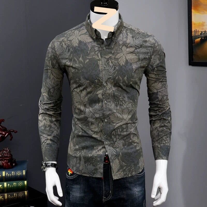 Chemise imprimée jeune décontractée tendance homme — kaki